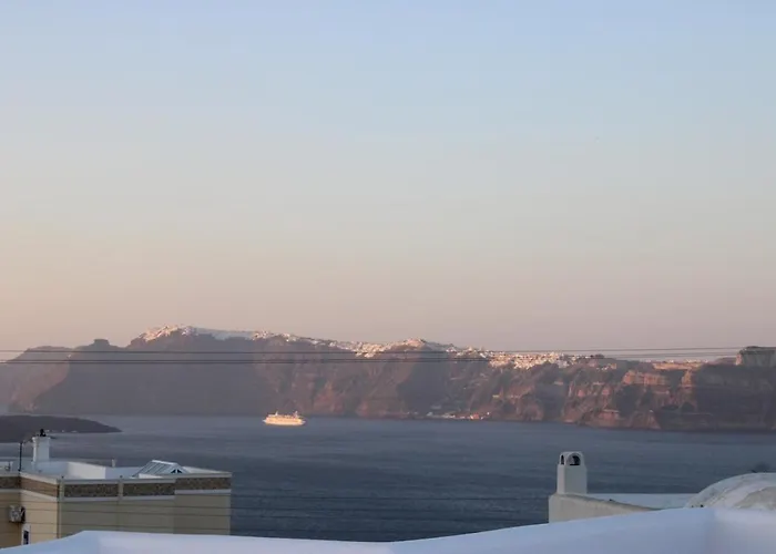 Solasta #2 With Jacuzzi In Santorini 아파트 *