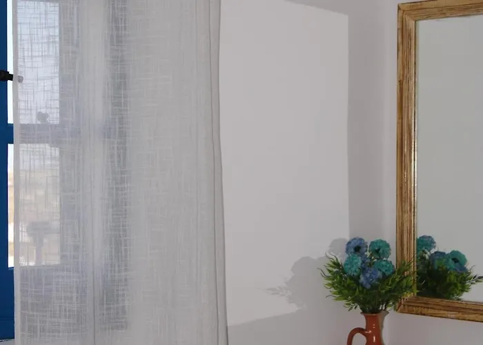 Solasta #2 With Jacuzzi In Santorini Akrotírion