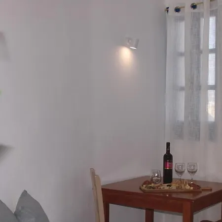 Apartamento Solasta #2 With Jacuzzi In Santorini Akrotírion