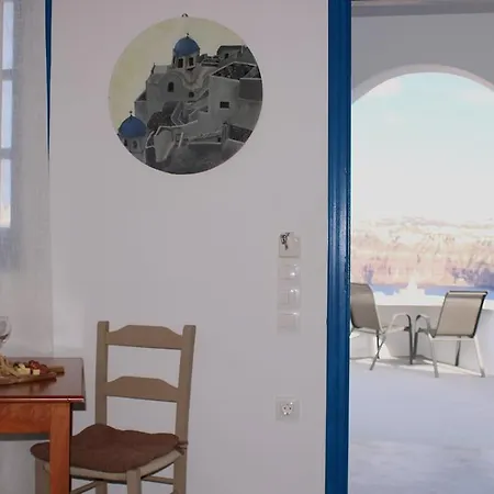 Solasta #2 With Jacuzzi In Santorini Akrotírion