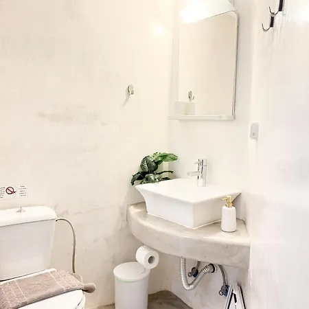Daire Solasta #2 With Jacuzzi In Santorini *