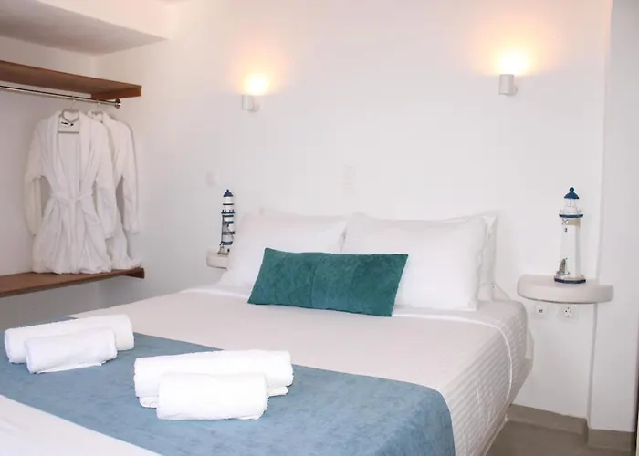 Solasta #2 With Jacuzzi In Santorini *