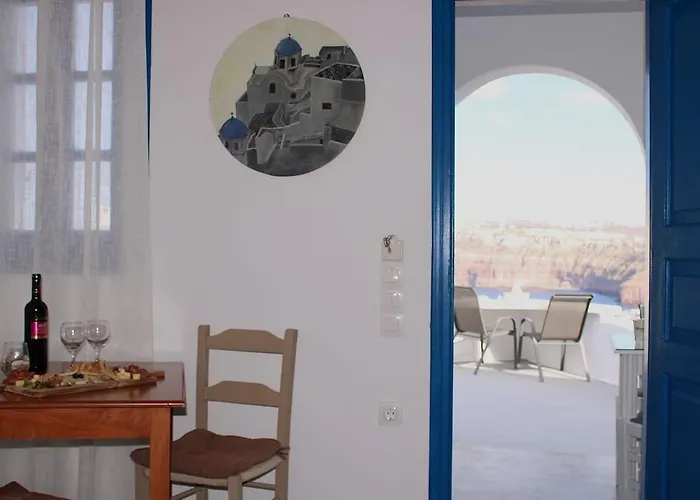 Solasta #2 With Jacuzzi In Santorini Akrotírion