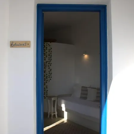 Solasta #2 With Jacuzzi In Santorini Akrotírion